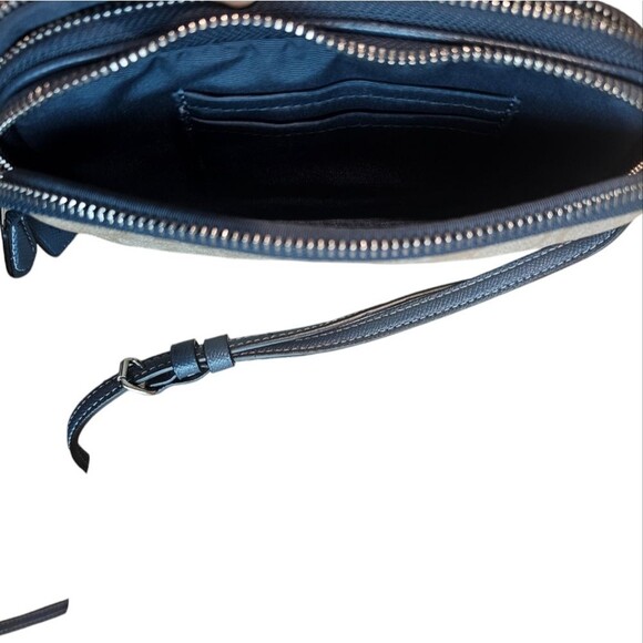 Coach Crossbody Pouch In Signature Canvas Coach Radial Rainbow Navy Leather NWOT - Picture 12 of 16